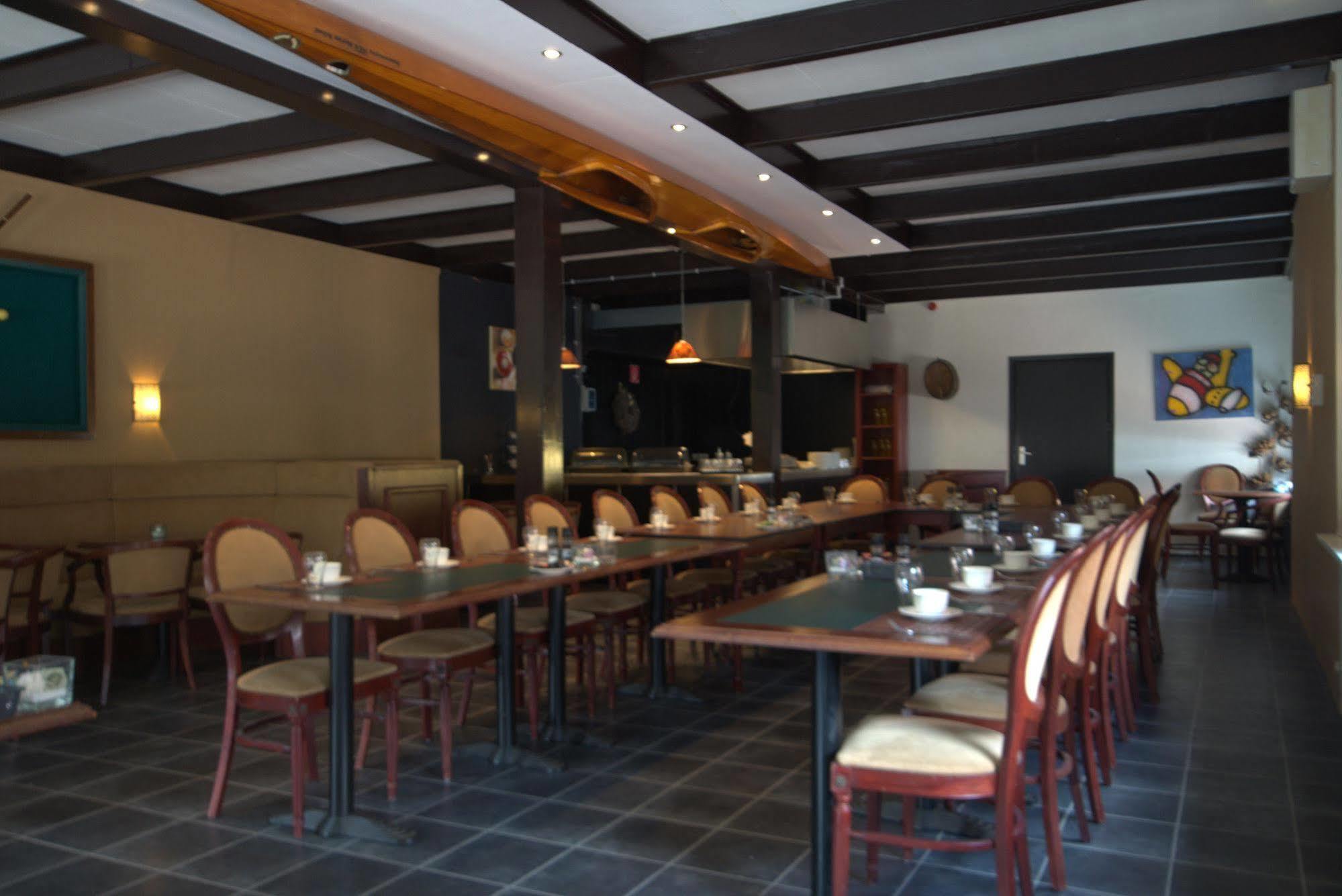 Hotel Restaurant Victoria Winschoten Exteriör bild