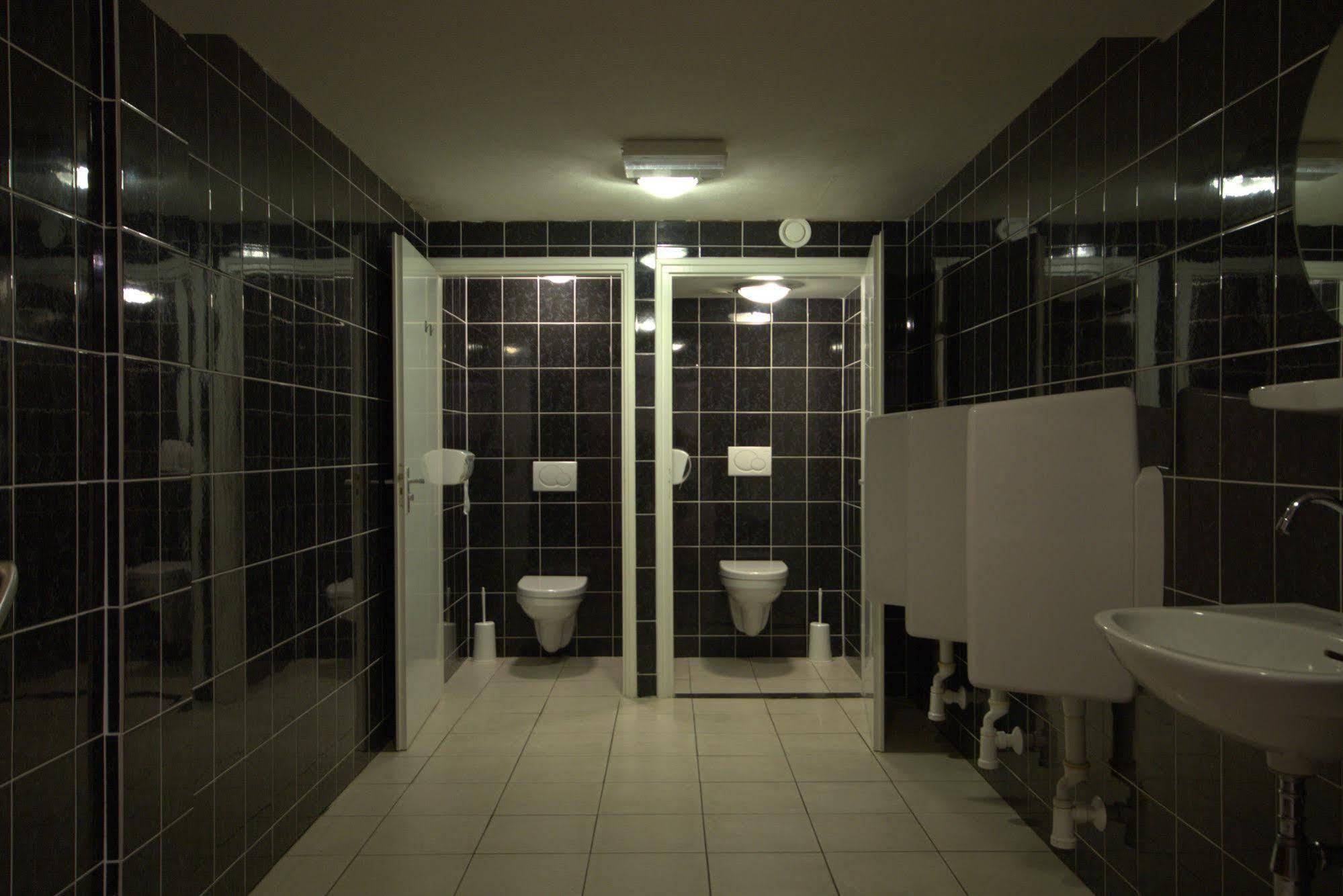 Hotel Restaurant Victoria Winschoten Exteriör bild